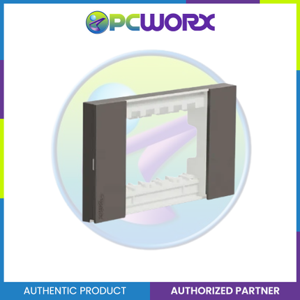 Schneider AvatarOn A 3 gangs Blank Plate - BLACK M3T03-BK