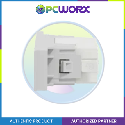 Schneider Socket Outlet AvatarOn A Universal 16A 250V 2 Pin S Sized White M3T426US-WE